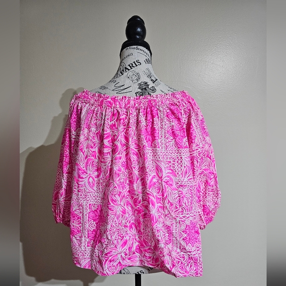 Lilly Pulitzer Shirt Size XL Off the Shoulder Top Free Gift Included - Picture 2 of 6